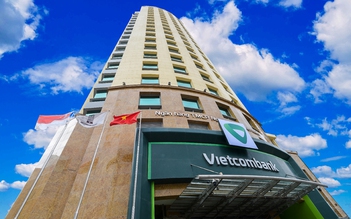 Vietcombank và FWD chính thức hợp tác độc quyền phân phối bảo hiểm qua ngân hàng