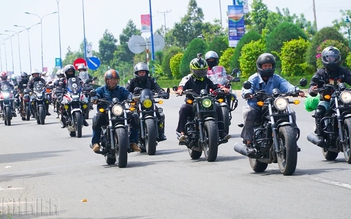 Gần 300 biker ‘đại náo’ miền ‘cát trắng, nắng vàng’ Phan Thiết