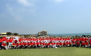 Trải nghiệm độc đáo tại trận đấu mở màn của Vietnam Star Golf Tournament 2021