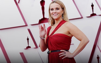 Reese Witherspoon bán công ty truyền thông giá 900 triệu USD