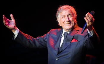 Danh ca Tony Bennett giã từ sự nghiệp sau khi hát chung với Lady Gaga