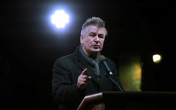 Vụ Alec Baldwin nổ súng gây chết người: Không loại trừ khả năng khởi tố hình sự