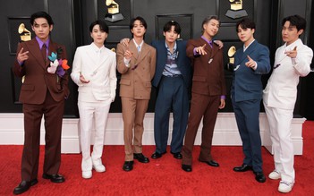 BTS tuyên bố vẫn hoạt động sau khi giá cổ phiếu rớt ‘thảm’