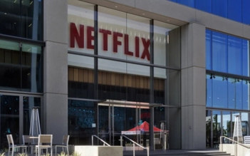 Netflix đang khó khăn nhưng không sụp đổ