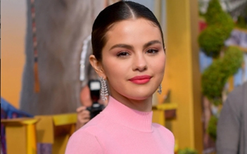 Selena Gomez bật khóc vì bệnh lupus ban đỏ ngày càng trầm trọng