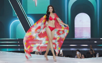 Top 16 Hoa hậu Hoàn vũ Việt Nam phô diễn vẻ gợi cảm với bikini