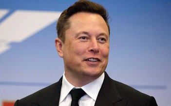 Tỉ phú Elon Musk sẽ cung cấp internet Starlink cho máy bay