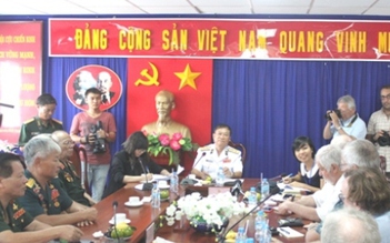 Hơn 20 cựu nhà báo nước ngoài tìm về chiến trường xưa