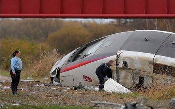 Tàu cao tốc Pháp thử nghiệm bị trật đường ray, 5 người chết