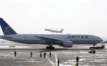 Cảnh báo về máy bay Boeing 777 sau vụ hỏng động cơ giữa trời