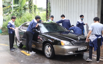 Học từ trải nghiệm thực tế dịch vụ chăm sóc và bảo dưỡng ô tô