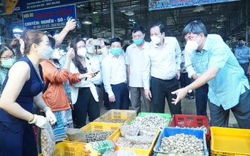 PGS-TS Phạm Khánh Phong Lan nói về kiến nghị lập Sở An toàn thực phẩm TP.HCM
