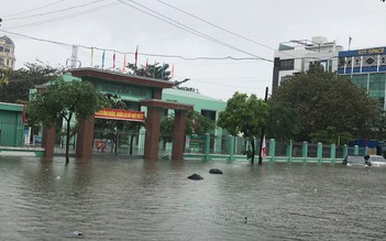 Ngày mai (10.12), học sinh Đà Nẵng được nghỉ học vì mưa ngập nặng