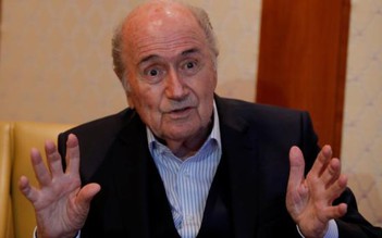 Sepp Blatter 'kể tội' FIFA
