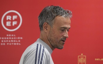 Tuyển Tây Ban Nha vắng bóng cầu thủ Real Madrid, HLV Enrique bác tin trở lại Barcelona