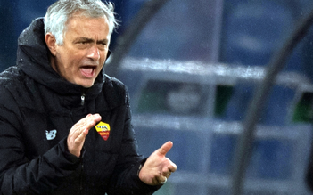 HLV Mourinho chấn chỉnh ngay 2 học trò cưng dù AS Roma giành chiến thắng đậm