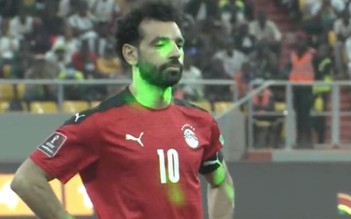 Salah và tuyển Ai Cập bị tấn công bằng tia laser tại vòng loại World Cup 2022
