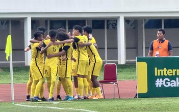 U.19 Malaysia chật vật giải mã U.19 Campuchia trận ra quân