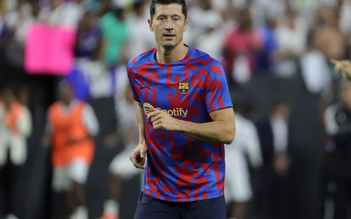 Lewandowski vẫn tịt ngòi sau chuyến du đấu cùng Barcelona