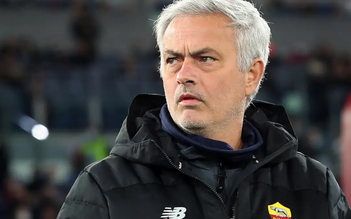 Antonio Cassano không bỏ lỡ cơ hội công kích HLV Mourinho