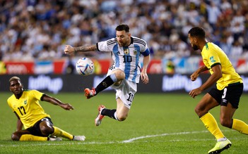 Messi sẽ thi đấu đến World Cup 2026 sau khi HLV Scaloni gia hạn hợp đồng?