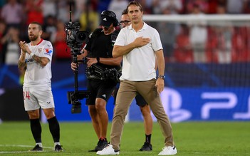 CLB Sevilla sa thải HLV Lopetegui ngay sau trận thua sốc ở Champions League