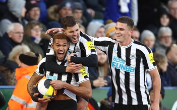 Newcastle thẳng tiến lên tốp 2 Ngoại hạng Anh