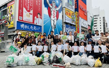 Bạn trẻ Việt Nam ở Nhật Bản nhặt rác hưởng ứng ngày Môi trường thế giới