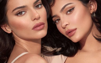 10 trang bìa tạp chí đẹp nhất của Kendall Jenner và Kylie Jenner