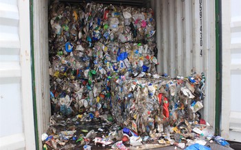 Container rác thải nhựa đang trên biển, Malaysia tuyên bố trả về Mỹ
