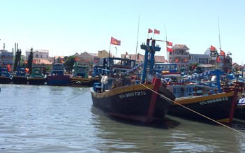 Bình Thuận: Ngư dân gặp nạn trên biển, 3 người chết, 2 người mất tích