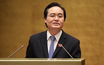 Bộ trưởng Phùng Xuân Nhạ lý giải chuyển học phí sang 'giá dịch vụ đào tạo'