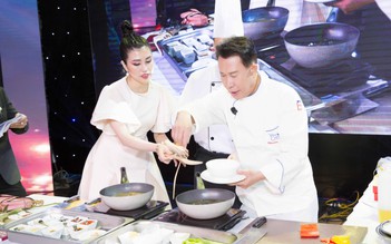 Yan Can Cook' đứng bếp cùng Emily Hồng Nhung gây quỹ từ thiện