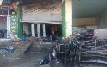 Bình Phước: Cháy nhà sách Thái Khang ở Bù Đăng lúc rạng sáng, tài sản bị thiêu rụi