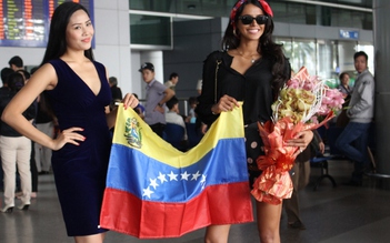 Hoa hậu thế giới 2011 hào hứng trong lần đầu đến Việt Nam