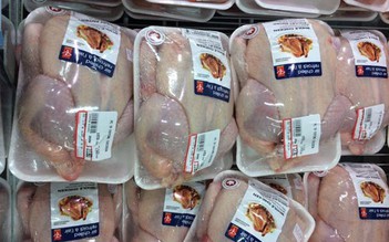 Dọa kiện bán phá giá, thịt gà Mỹ tăng 10.000 đồng/kg