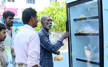Tủ lạnh chứa thức ăn miễn phí cho người nghèo