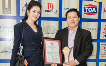 Công ty Lý Nhã Kỳ nhận chứng nhận QMix 100 và Top Brands 2016