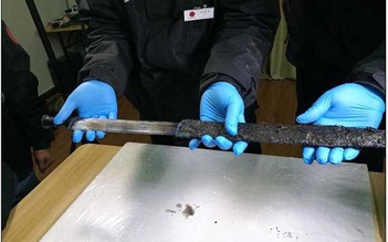 Tìm thấy thanh kiếm cổ thời Chiến quốc 2.300 năm tuổi còn sắc bén