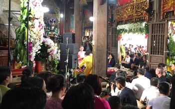 Loạn mở phủ, hầu đồng