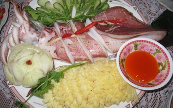 Ngọt giòn mực hấp gừng