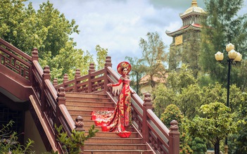 Á hậu Thanh Trang kiêu sa trong trang phục áo dài