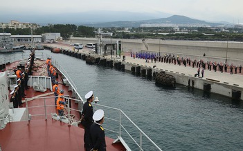 Chiến hạm Trần Hưng Đạo thăm Hàn Quốc