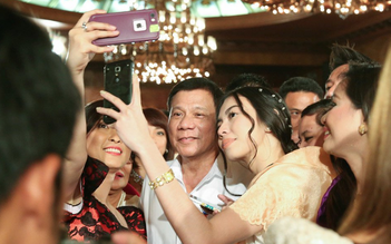 Philippines cấm huýt sáo ve vãn phụ nữ