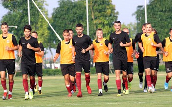 FK Sarajevo thử sức trước tuyển U.19 Việt Nam