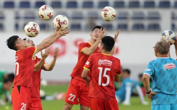 Lịch thi đấu, lịch trực tiếp tuyển Việt Nam tại AFF Cup 2020: Căng khúc giữa