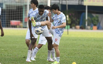Công Phượng ‘quẩy tưng’ trên sân tập trước cuộc chạm trán với Sydney FC