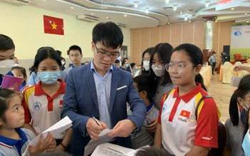 Lê Quang Liêm truyền ‘bí kíp’ trở thành siêu đại kiện tướng cho các kỳ thủ trẻ