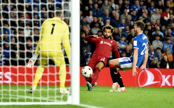 Champions League: Salah lập kỷ lục ghi 3 bàn trong 6 phút giúp Liverpool vùi dập Rangers