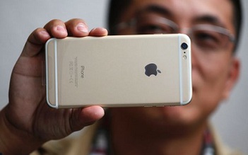 Apple khắc phục lỗi mất sóng của iPhone